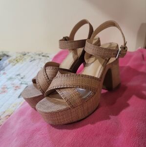 Dolce Vita Women's Platform Sandals